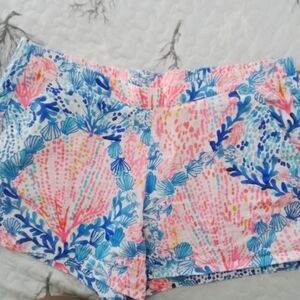 Lilly Pulitzer pull-on shorts